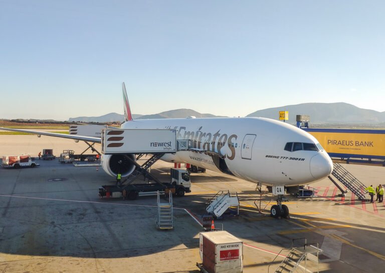 REVIEW | Emirates B777-300ER Economy Class (Dubai To Athens) - Urbanist ...